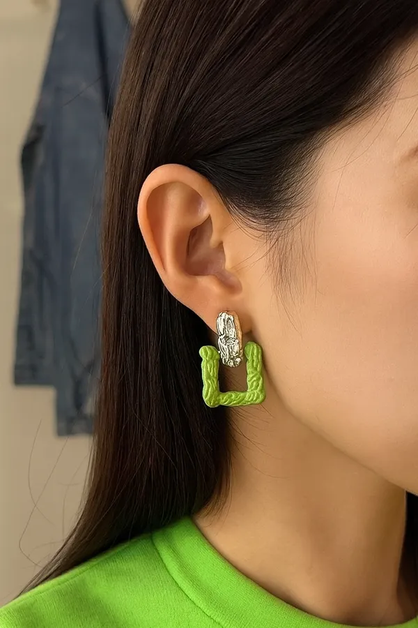 Parrot_Golden_color_Earrings_For_Women