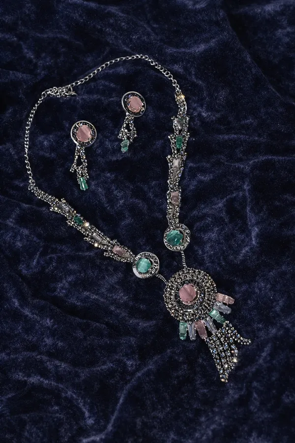 Celestial_Vintage_Drop_Necklace_&_Earrings_Set
