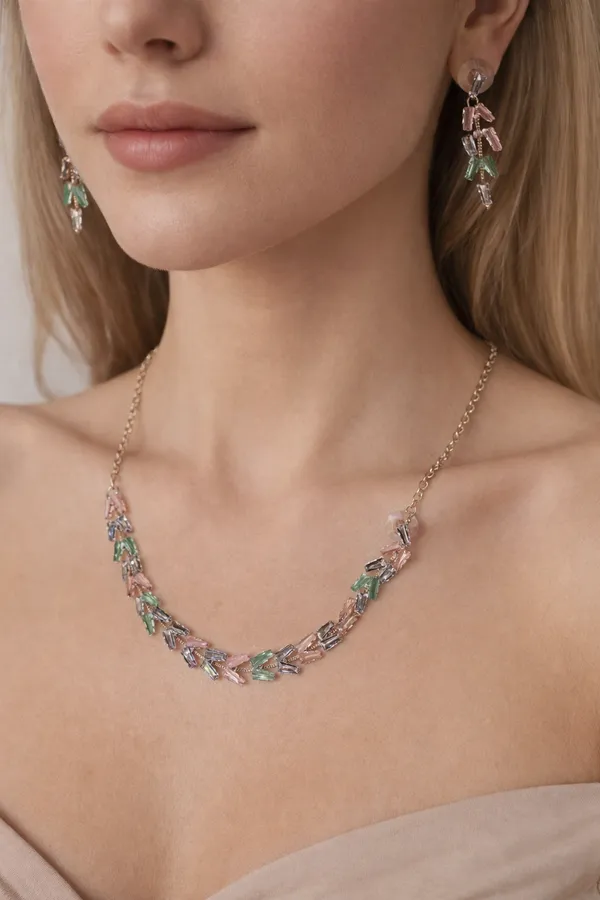Blush_Mint_Shimmer_Necklace_Set_With_Earrings