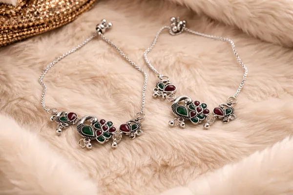 Peacock_Oxidized_Anklets