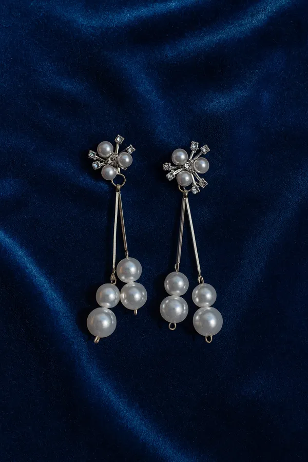 White_Pearl_Earrings_For_Women