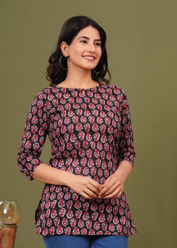 Black_Red_Women_Kurti_For_Women