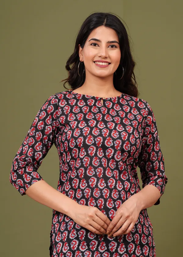 Black_Red_Women_Kurti_For_Women