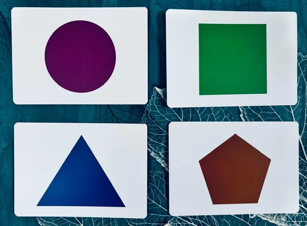 Colours_And_Shapes_Flash_Cards_For_Kids