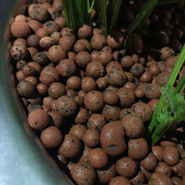 Clay_Balls_For_Hydro_Tons_Leca_Weight_Expanded_Aggregate_Ball_For_Hydroponics_And_Aquaponics_2_Kg