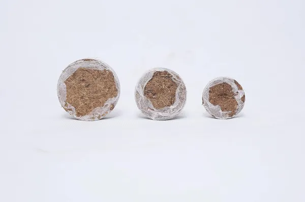 Brown_Coir_Seedling_Coins_Cocopeat_Disc_50_Mm_Plant_Starter_Plugs_60_Pcs