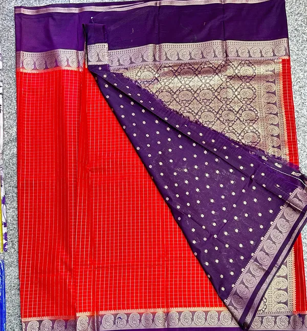 Blue_And_Red_Cotton_Premium_Quality_Semi_Mysore_Crepe_With_Zari_Weaving_Check_Design_And_Bentex_Border_Saree_For_Women