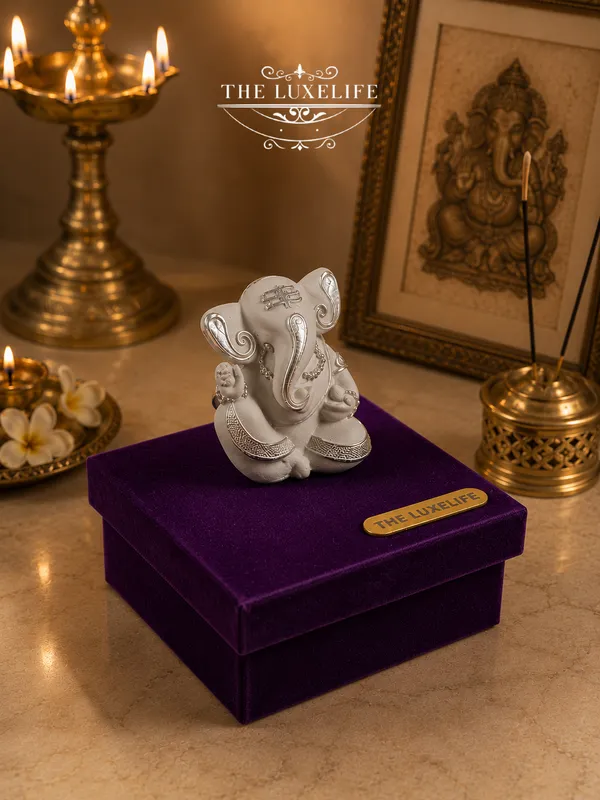 Ivory_Lord_Ganesha_Idol
