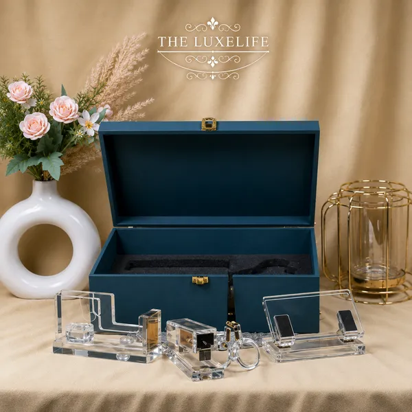 Acrylic_Gold_Stationery_Set_With_Gift_Box
