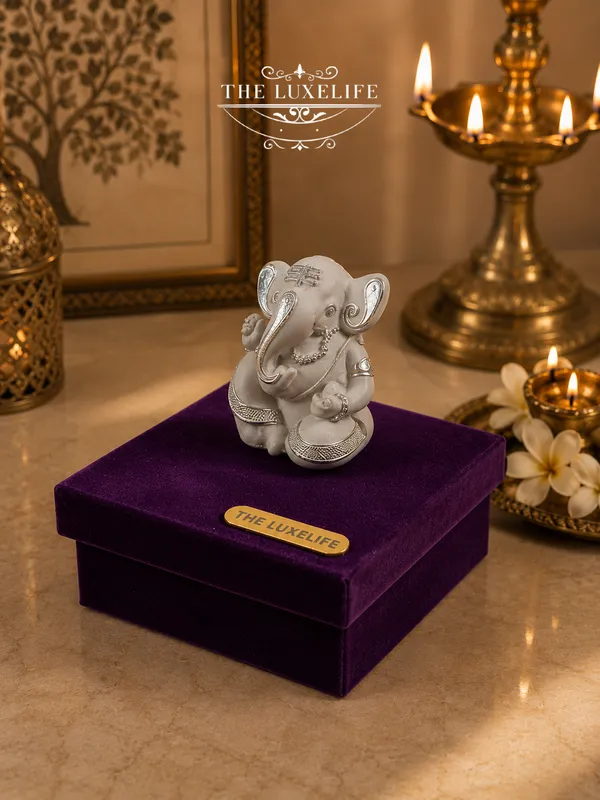 Ivory_Lord_Ganesha_Idol