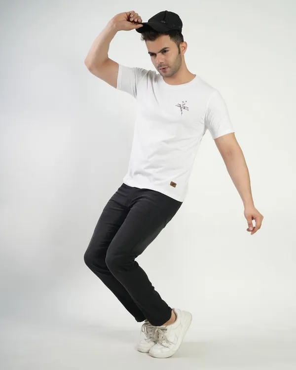 White_Premium_Cotton_Round_Neck_Trendy_Regular_Fit_Half_Sleeve_T-Shirt_For_Men