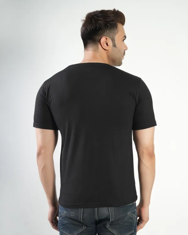 Black_Premium_Cotton_Round_Neck_Latest_Trendy_Regular_Fit_Half_Sleeve_T-Shirt_For_Men