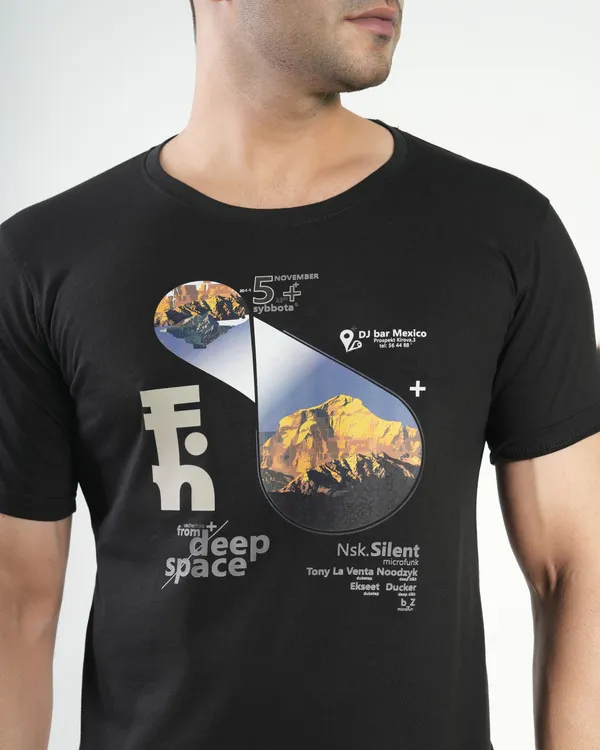 Black_Premium_Cotton_Round_Neck_Trendy_Regular_Fit_Half_Sleeve_T-Shirt_For_Men