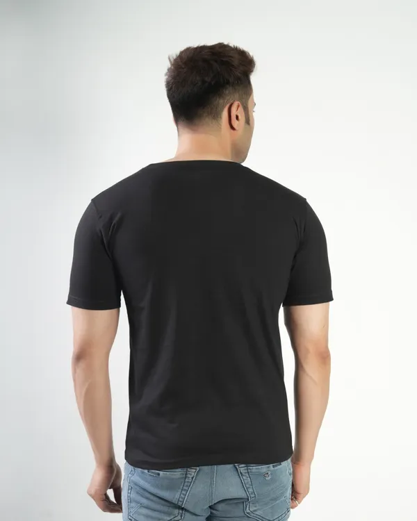 Black_Premium_Cotton_Round_Neck_Trendy_Regular_Fit_Half_Sleeve_T-Shirt_For_Men