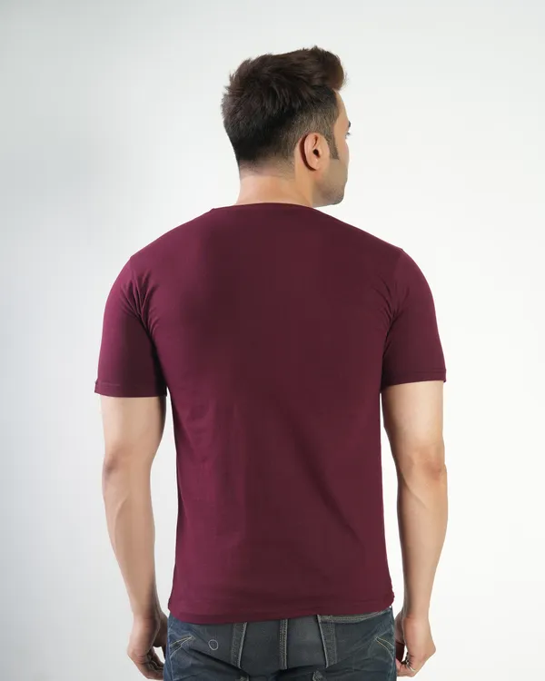 Maroon_Premium_Cotton_Round_Neck_Trendy_Regular_Fit_Half_Sleeve_T-Shirt_For_Men