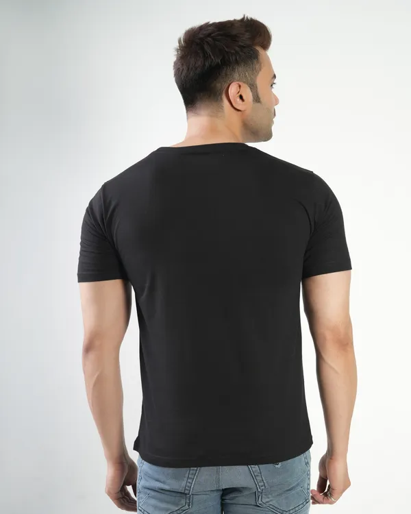 Black_Premium_Cotton_Round_Neck_Trendy_Regular_Fit_Half_Sleeve_T-Shirt_For_Men