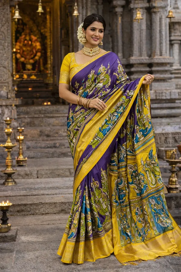 Blue_Designer_Dila_Silk_Saree_With_Blouse_Piece_