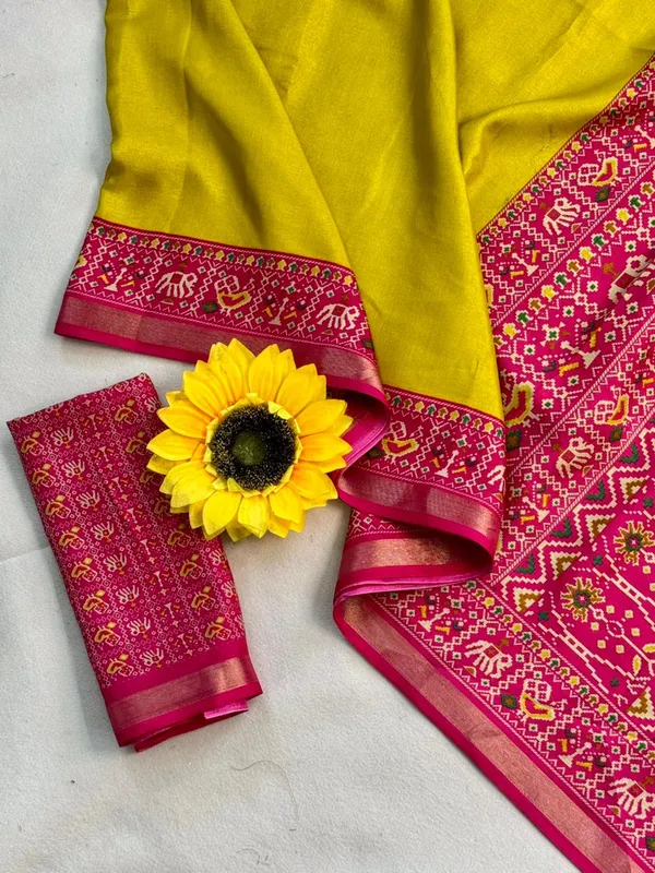 Traditional_Patola_Border_Saree_With_Plain_Body_Dola_Silk_Saree_-__Mustard_Yellow