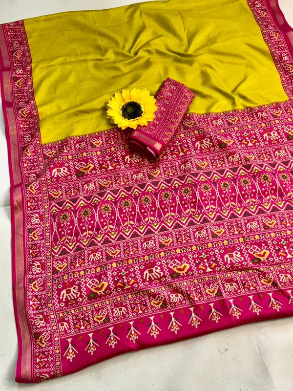 Traditional_Patola_Border_Saree_With_Plain_Body_Dola_Silk_Saree_-__Mustard_Yellow