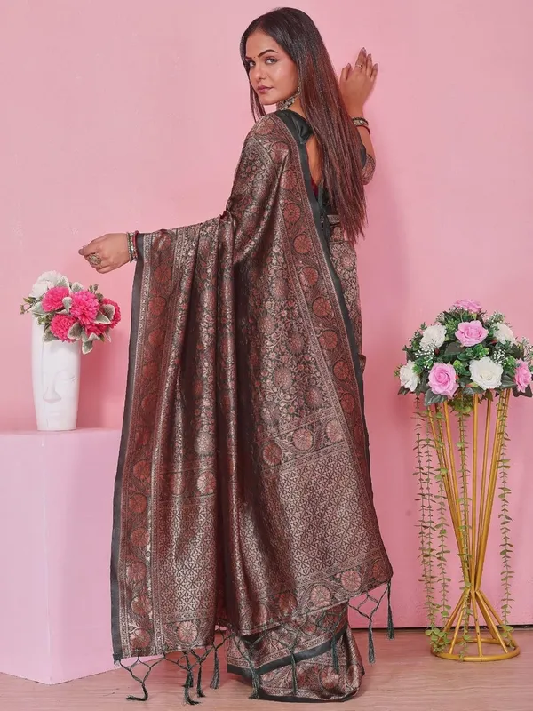 Olive_Kanjivaram_Banarasi-Style_Soft_Silk_Saree_|_Woven_Design_With_Rich_Pallu_&_Blouse_Piece_With_Earrings_Set