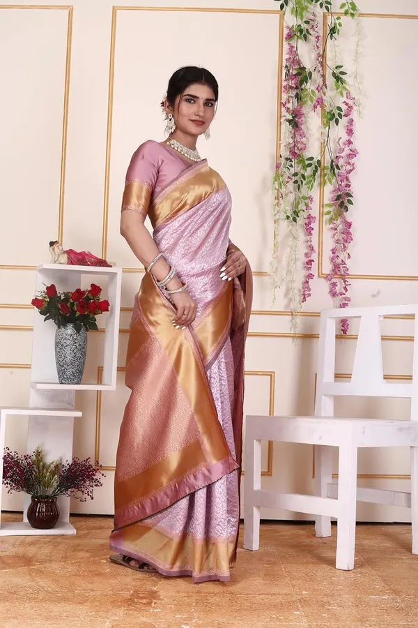 Pink_&_Gold_Kanjivaram_Soft_Silk_Saree_For_Women_With_Blouse_Piece_Elegant_Pink_&_Gold_Soft_Soft_Silk_Saree_For_Wedding