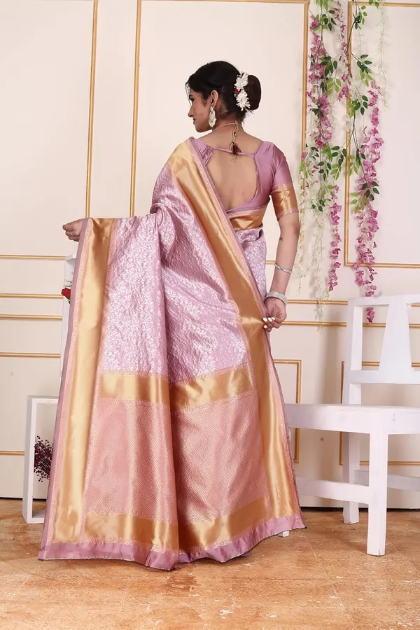 Pink_&_Gold_Kanjivaram_Soft_Silk_Saree_For_Women_With_Blouse_Piece_Elegant_Pink_&_Gold_Soft_Soft_Silk_Saree_For_Wedding