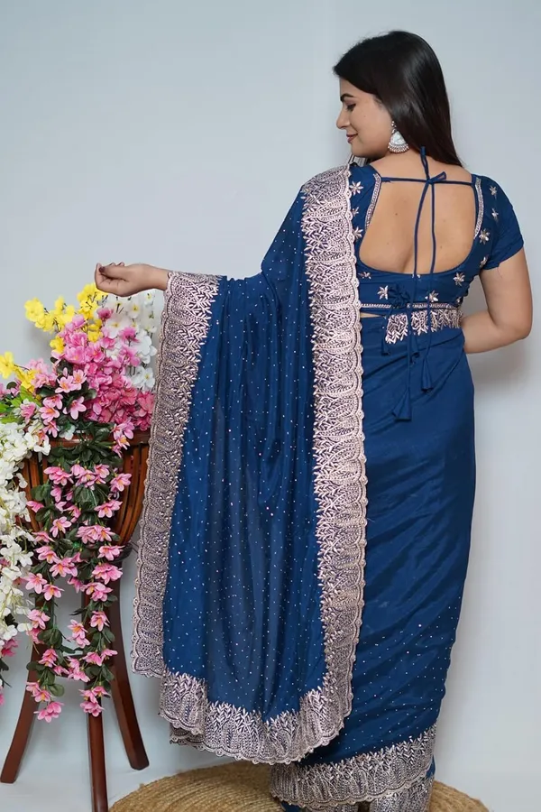Royal_Blue_Women'S_Georgette_Saree_With_Golden_Embroidery,_Heavy_Lace_Border,_Blouse_Piece