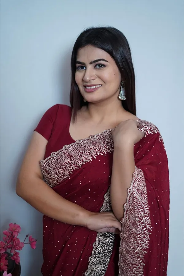 Maroon_Women'S_Georgette_Saree_With_Golden_Embroidery,_Heavy_Lace_Border,_Blouse_Piece