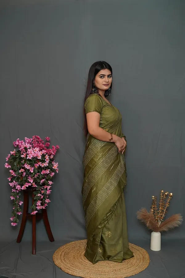 Olive_Green_Cotton_Saree_With_Zari_Weaving_Border_|_Includes_Blouse_Piece