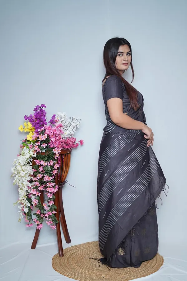 Charcoal_Black_Cotton_Saree_With_Zari_Weaving_Border_|_Includes_Blouse_Piece