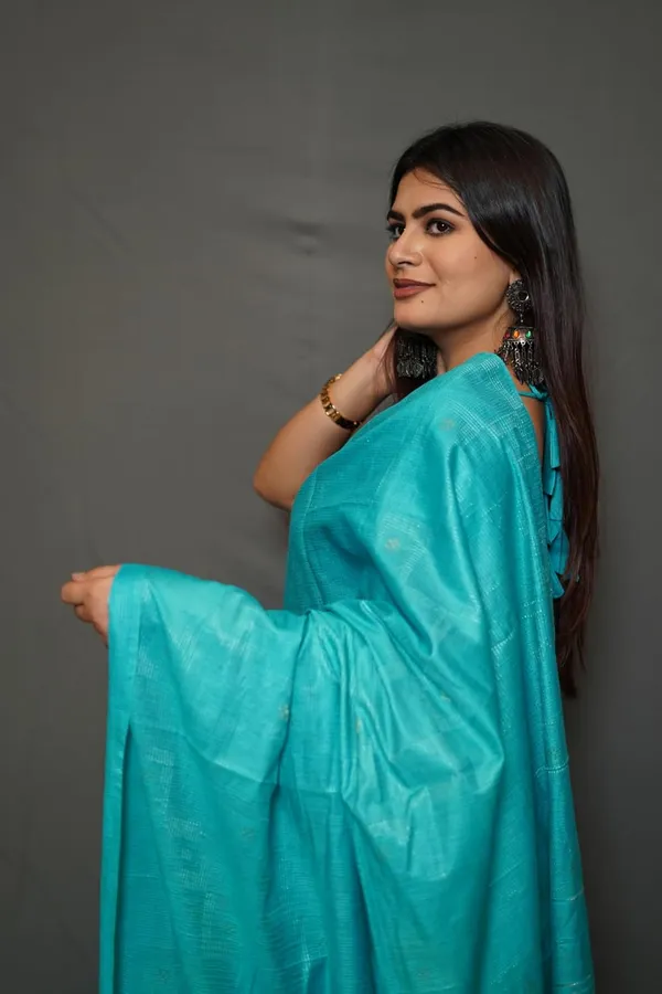 Skyblue_Cotton_Saree_With_Zari_Stripes_&_Tassel_Border_|_Traditional_Saree_With_Blouse_Piece