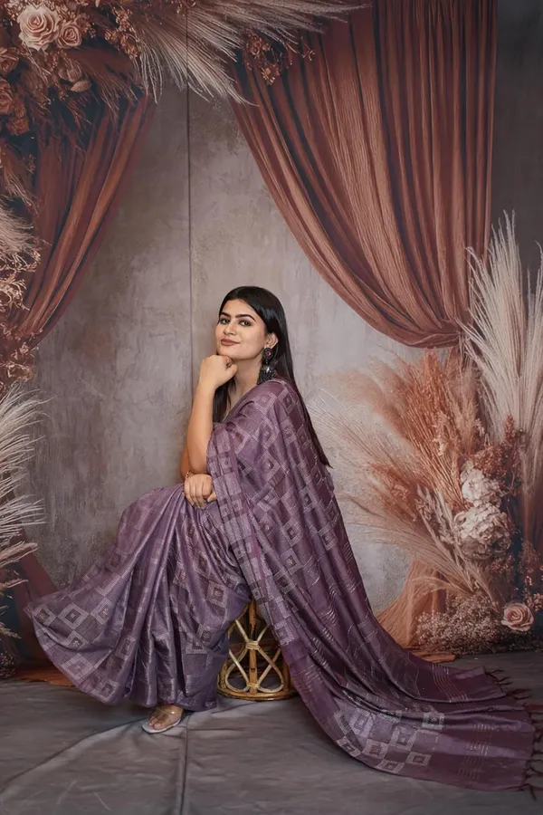 Lavender_Cotton_Saree_With_Zari_Stripes_&_Tassel_Border_|_Traditional_Saree_With_Blouse_Piece
