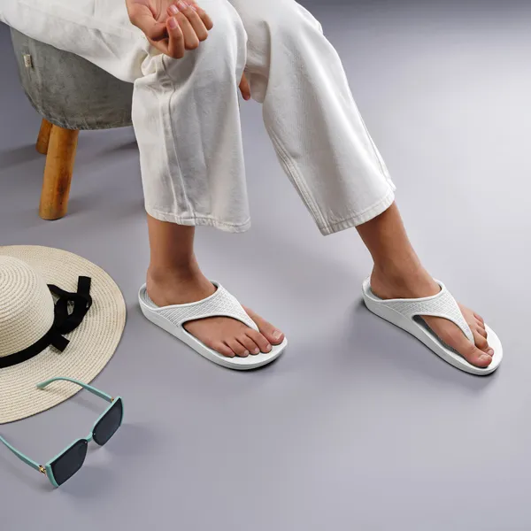 Alice_Comfortable_Flip_Flops_Women_S_White
