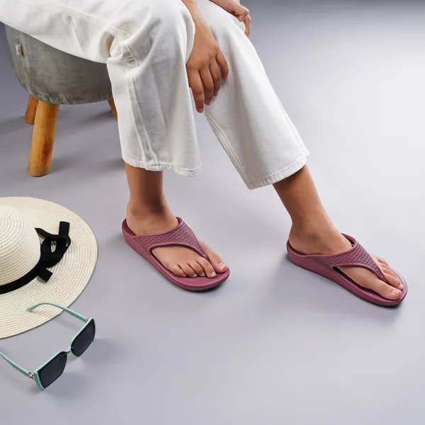 Alice_Comfortable_Flip_Flops_Women_S_Wine