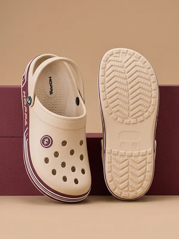 Trio_Clogs_Men_S_Beige
