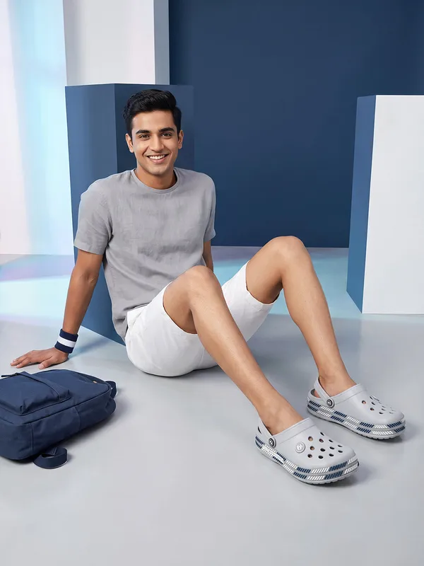 Liner_Clogs_Men_S_Ice_Grey