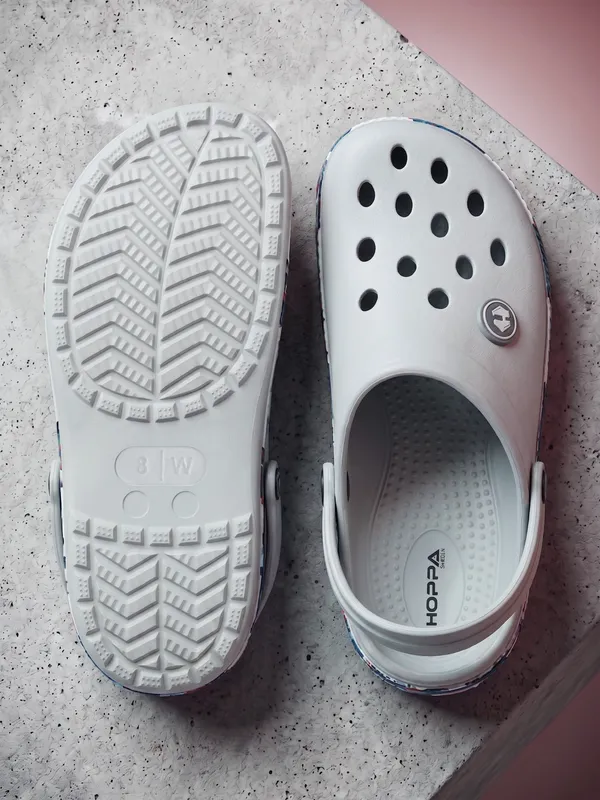 Liner_Clogs_Men_S_Ice_Grey