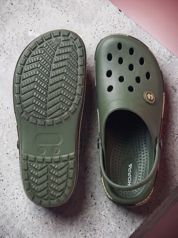 Liner_Clogs_Men_S_Olive