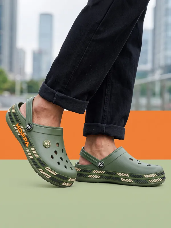 Liner_Clogs_Men_S_Olive