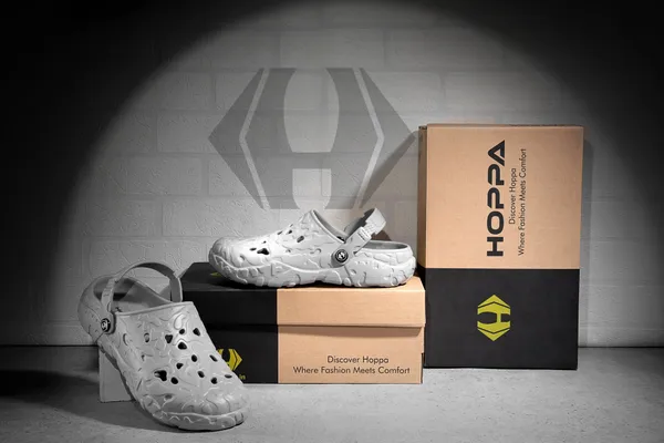 Hulk_Clogs_Men_S_Ice_Grey