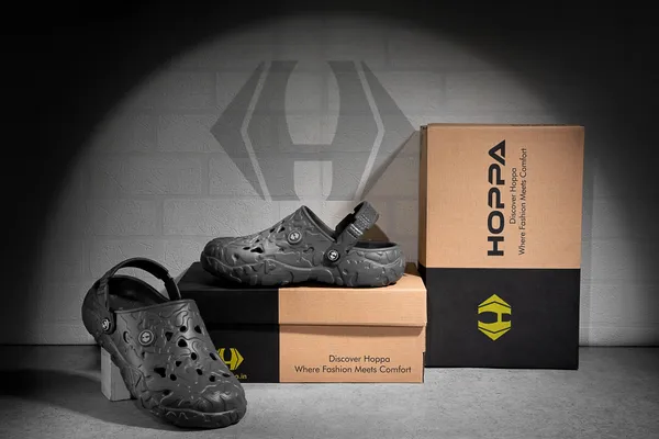 Hulk_Clogs_Men_S_Dark_Grey