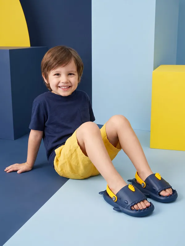 Baby_Shark_Clog_Kid_S_Navy_Yellow