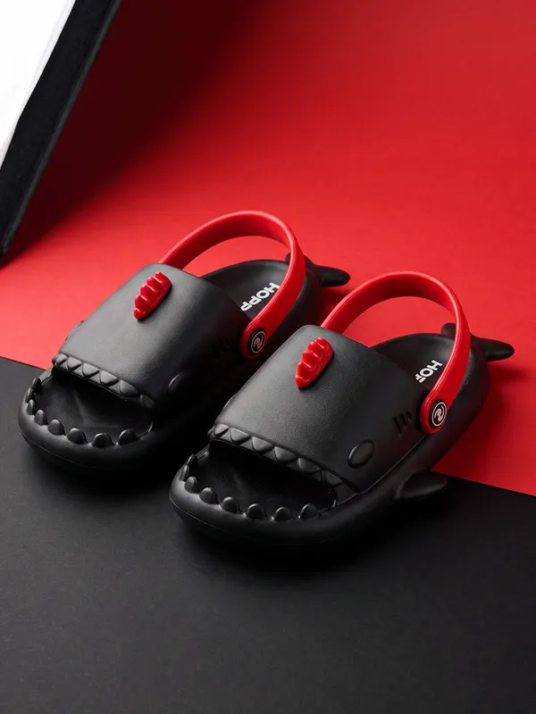 Baby_Shark_Clog_Kid_S_Black_Red
