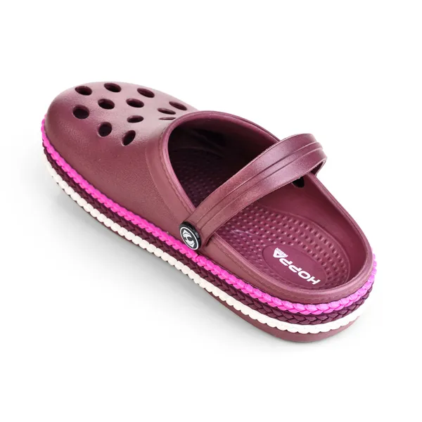 Braiding_Kid_S_Clogs_Red