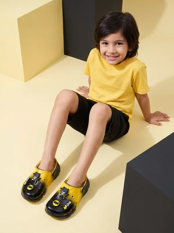Batman_Kids_Clogs_Yellow_Black