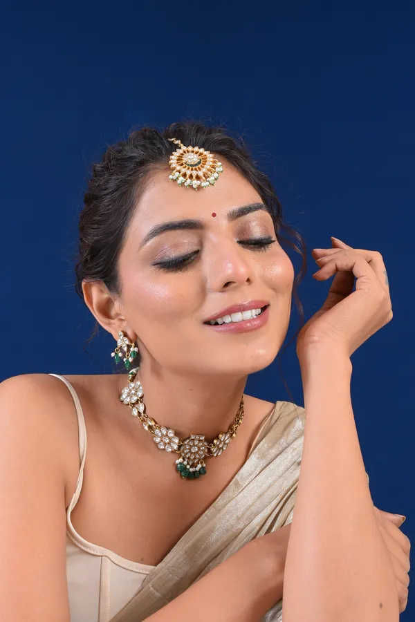 Gold_Plated_Sahar_Tikka_For_Women
