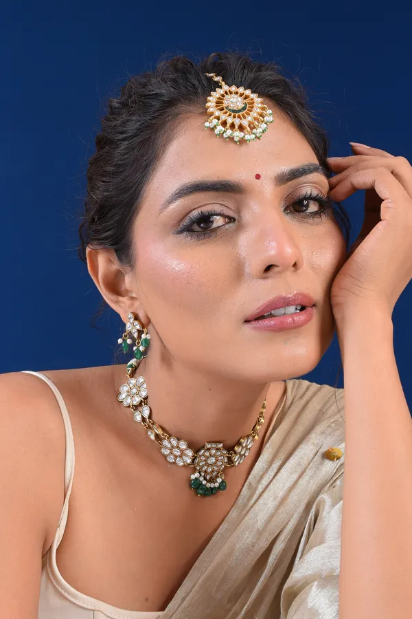 Gold_Plated_Sahar_Tikka_For_Women