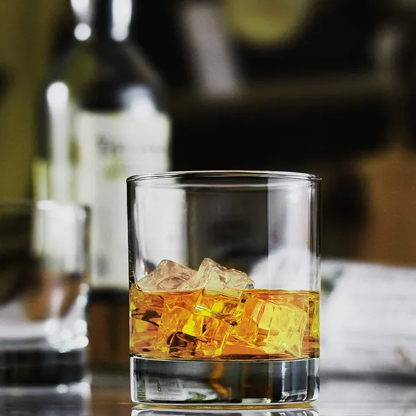 Italian_Premium_Whiskey_Glasses_Set_of_6_|_320ML_Imported_Bar_Glass_|_Old_Fashioned_Tumblers_Perfect_for_Scotch,_Whisky,_Juice,_Bourbon,_Wine,_Cocktail_(Round,_6)