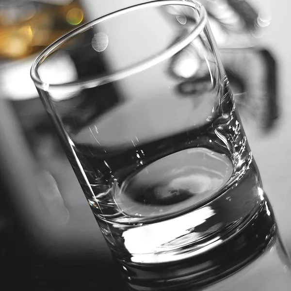 Italian_Premium_Whiskey_Glasses_Set_of_6_|_320ML_Imported_Bar_Glass_|_Old_Fashioned_Tumblers_Perfect_for_Scotch,_Whisky,_Juice,_Bourbon,_Wine,_Cocktail_(Round,_6)