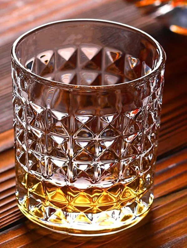 300ml_Customized_Unique_Thick_Bottom_Crystal_Diamond_Design_Whiskey_Glass_(Transparent_300ml)_Set_of_-_(6)